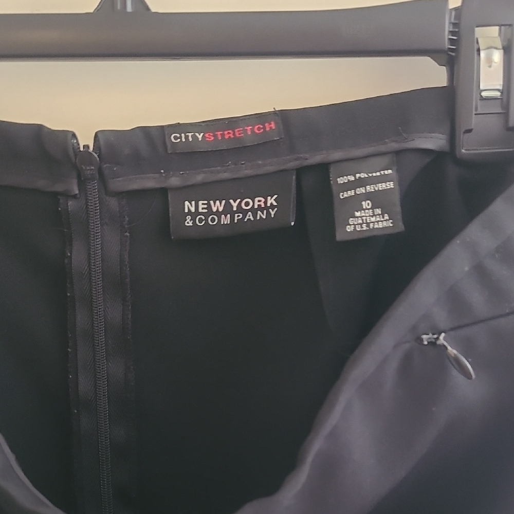 New York & Company City Stretch Black Skirt